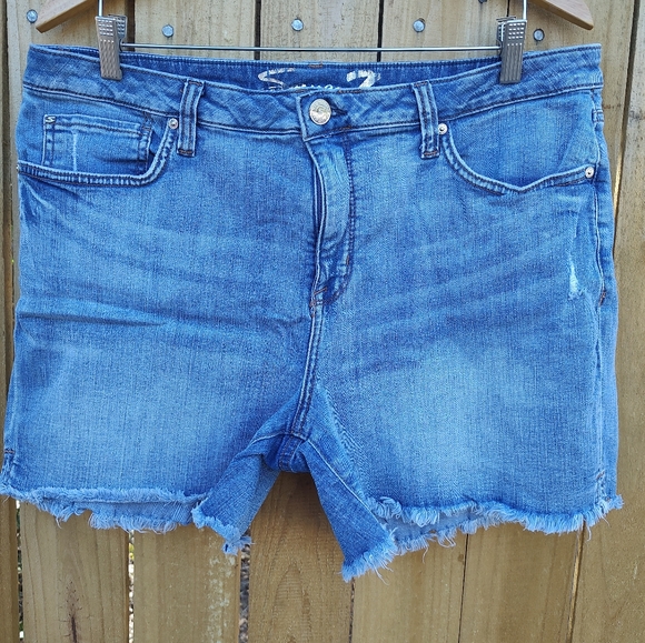 Ladies plus size 16 Seven 7 weekend short - Picture 1 of 7
